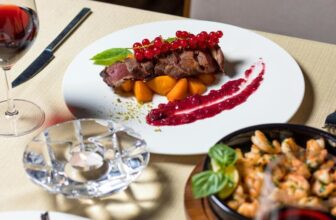 How to Create a Seasonal Menu With What’S Available